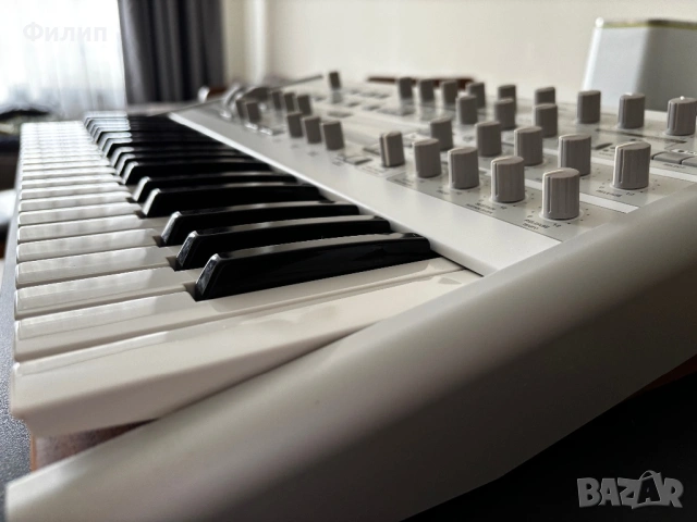 Access Virus TI2 Polar, снимка 3 - Синтезатори - 54194737