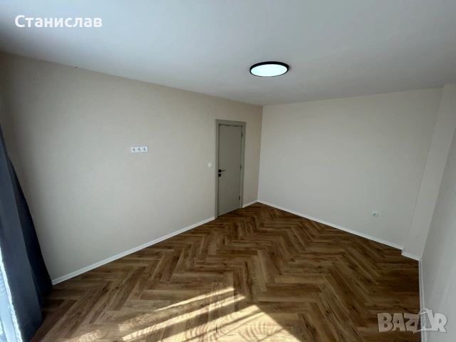 Собственик продава 3 стаен апартамент в кв. Възраждане 2, снимка 7 - Апартаменти - 54905816