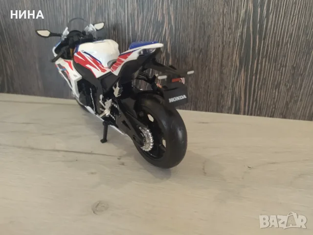 Метален мотор Honda CBR1000RR-R Fireblade SP !!!, снимка 4 - Колекции - 55465588