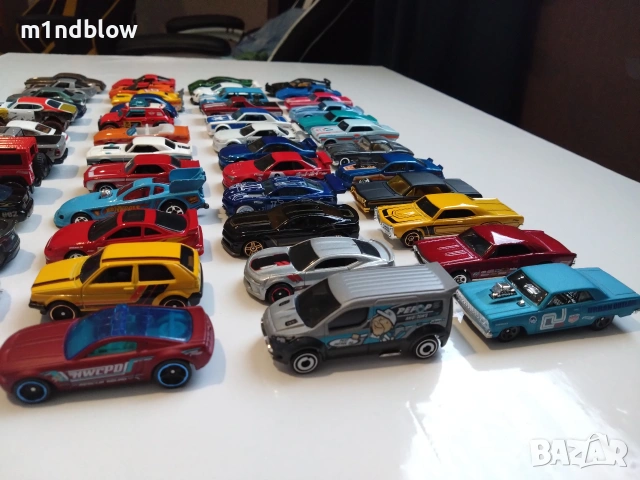 Метални колички Hot Wheels 1:64, снимка 3 - Колекции - 55050448