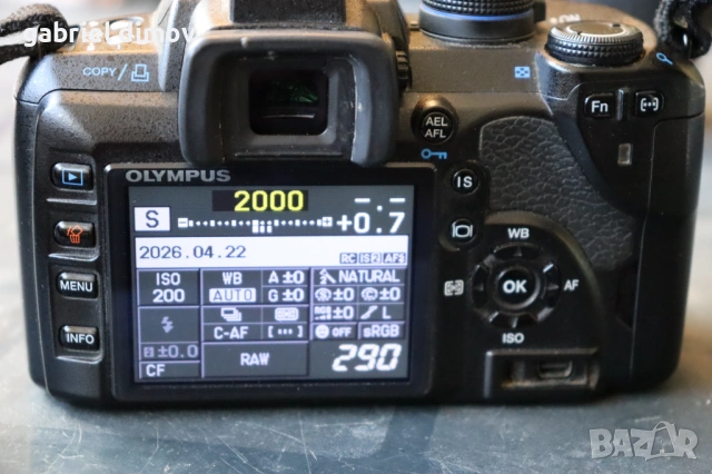 Фотоапарат DSLR Olympus e-520, снимка 8 - Фотоапарати - 54279400