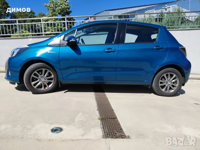 Тойота Ярис Хибрид - 156 хил км., снимка 3 - Автомобили и джипове - 55474377