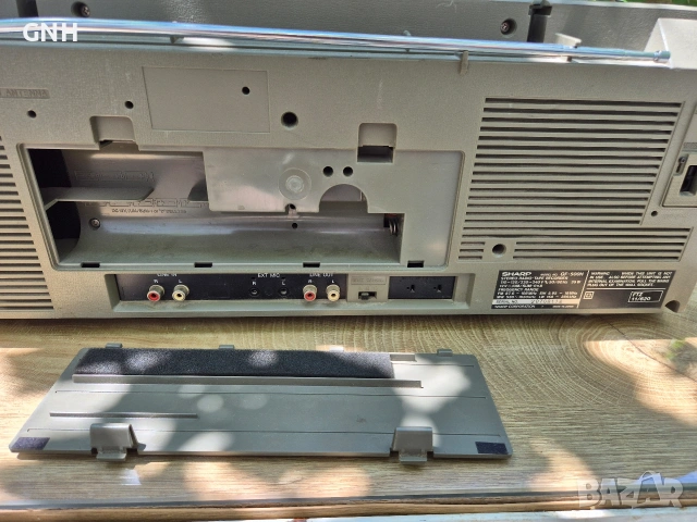 Радиокасетофон Sharp GF-500H, снимка 8 - Радиокасетофони, транзистори - 55187328