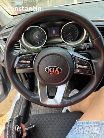 KIA CEED SW 2019 г. Дизел 136 к. Автоматик, снимка 3 - Автомобили и джипове - 54725207