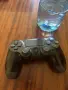     PS4 в отлично състояние + 2 джойстика, снимка 2