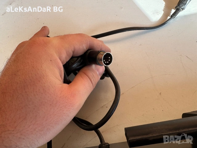 Тунер Schneider 6051t, снимка 2 - Ресийвъри, усилватели, смесителни пултове - 54306880