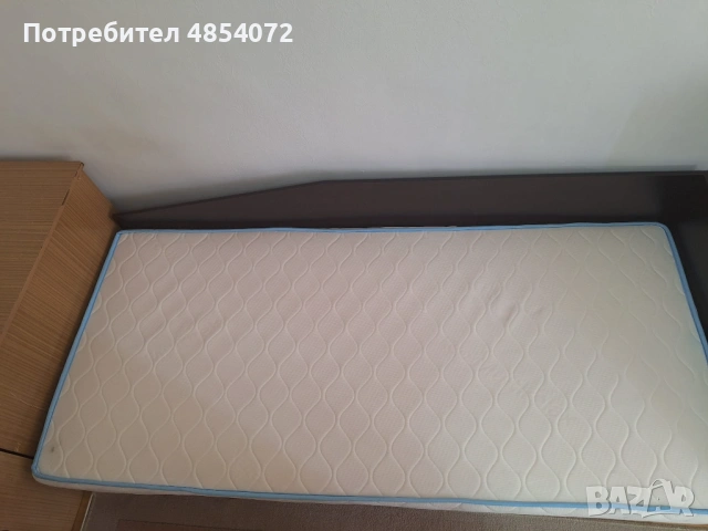 Легло с матрак - много запазено, снимка 3 - Спални и легла - 54870989