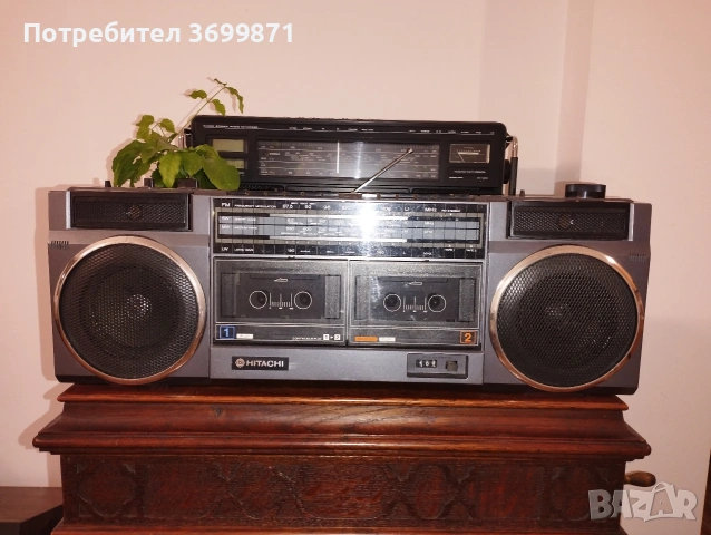 Радиокасетофони Хитачи.