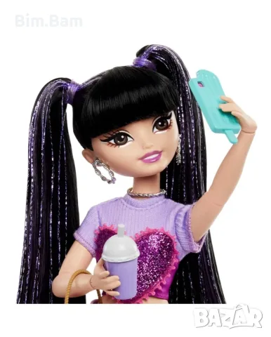 Оригинална кукла Barbie Dream Besties - Renee с 11 видео аксесоара , снимка 4 - Кукли - 55393567