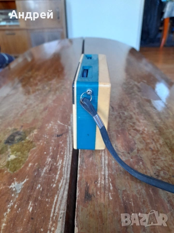 Старо радио,радиоприемник Gala Harvard, снимка 2 - Антикварни и старинни предмети - 54256923