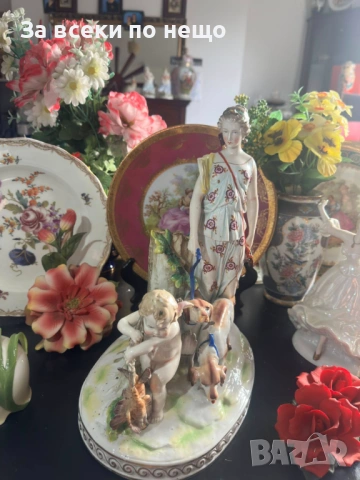 Sitzendorf Germany  Circa 1904 “ Дамата с херувим и куче” Код P2253, снимка 13 - Колекции - 54241563
