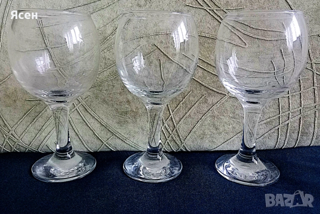 Чаши за вино и коктейли.250мл.Словения.Трите за 6 евро.