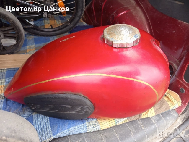 Балкан 250 М1 резервоар