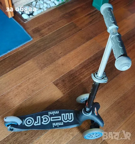 Черна тротинетка Mini Micro