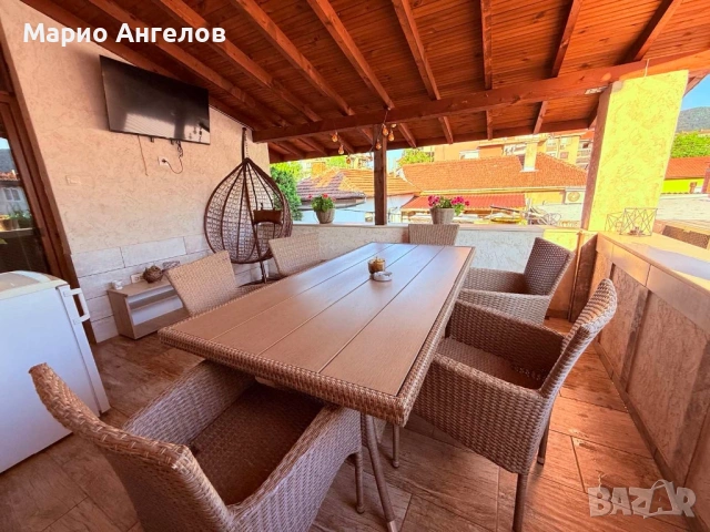 Градинска мебел ратан маса и столове почти нови