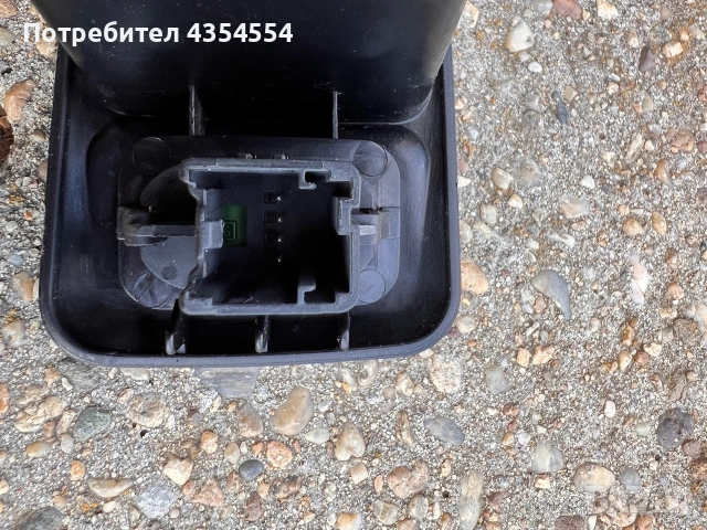 Декорация дръжка + копче ел. стъкло (дясна) Ford Focus Mk2, снимка 4 - Части - 54982919