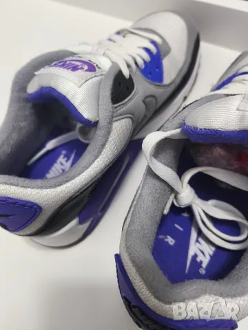 Дамски обувки Nike Air Max 90 Hyper Grape 38.5 Лимитирани, снимка 7 - Маратонки - 55439942