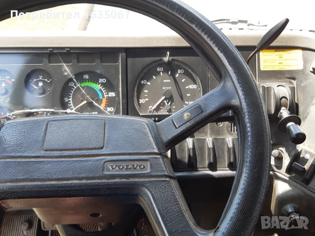 ПРОДАВА СЕ volvo fl7 три странен самосвал с кран  1990 г, снимка 11 - Камиони - 54718807