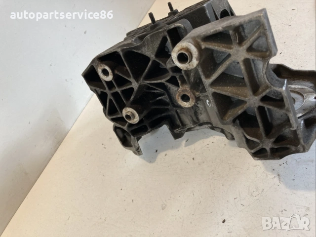 Скоба държач за Chevrolet Captiva 2.0 VCDi 110 kW (2010) 96440531, снимка 2 - Части - 54619792