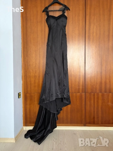 Продавам бална рокля ДЖУЛИЯ КОНТОГРУНИ 