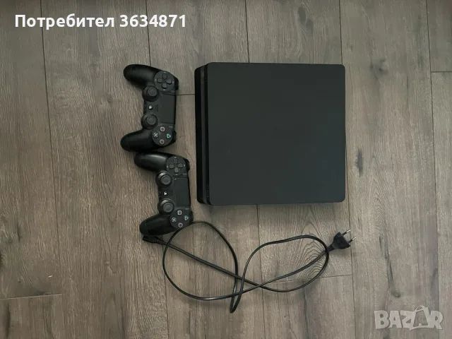 Playstation 4 плюс два джойстика