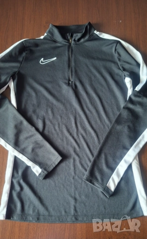 Лека горница Nike, размер S, снимка 3 - Спортни екипи - 54439844