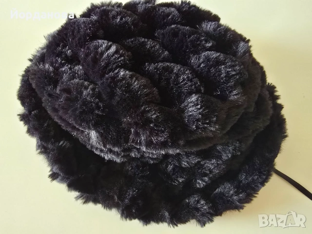Зимна шапка, снимка 4 - Шапки - 55060720
