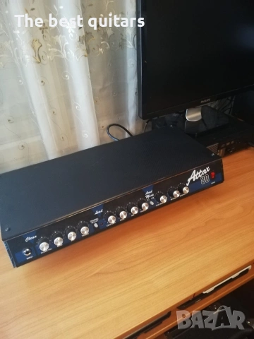 Немски качествен усилвател/глава/ Hughes and Kettner, снимка 3 - Китари - 54370046