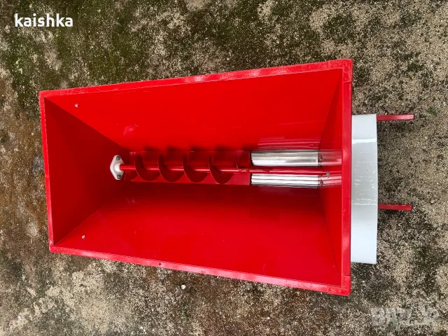 Електрическа гроздомелачка с шнек и отделяне на чепките гроздо мелачка грозде , снимка 8 - Други инструменти - 55429674