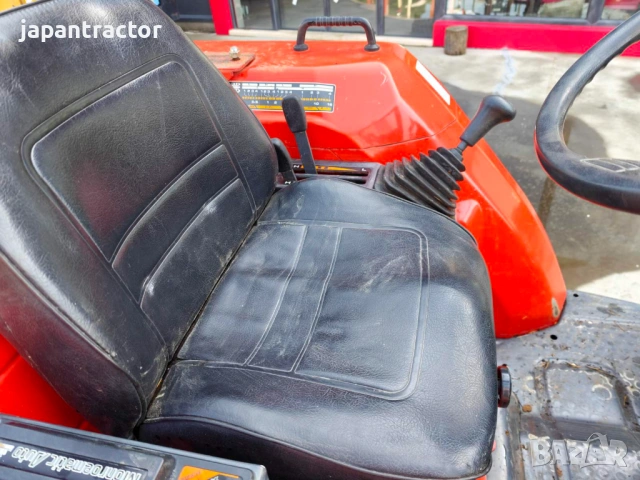 Трактор Kubota ТОВАРАЧ ОРИГИНАЛЕН, снимка 6 - Селскостопанска техника - 54772478