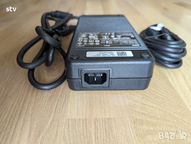 Dell 330W Зарядно DA330PM190 GT1CX 5X3NX Y90RR 5X3NX F0K0N XM3C3 Alienware Precision Power Charger, снимка 4 - Оригинални зарядни - 54185579