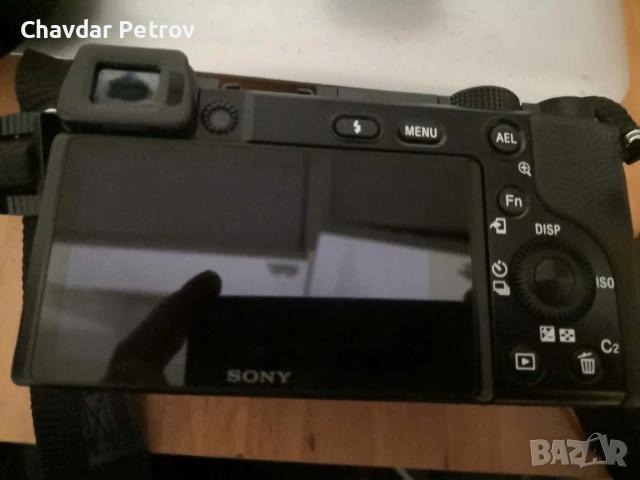 Фотоапарат Sony A6100, снимка 7 - Фотоапарати - 55157390
