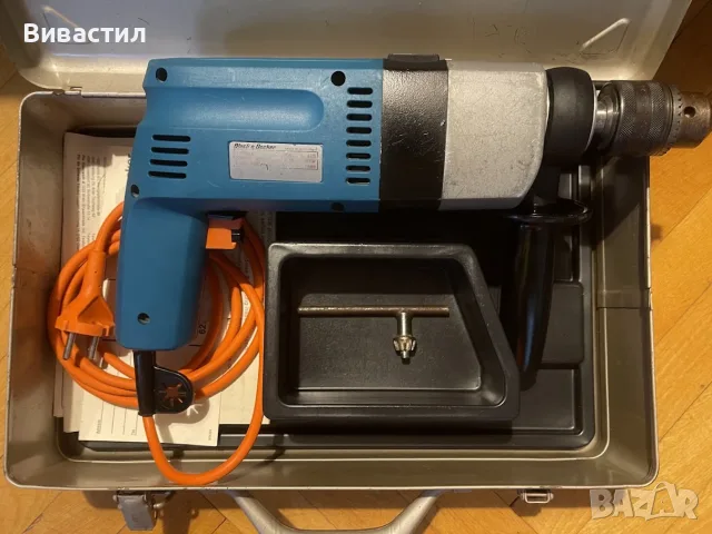 Стара уникално запазена и отлично работеща бормашина Блекен Декер 800W Made in W-Germany внос от Гер, снимка 2 - Бормашини - 55418196