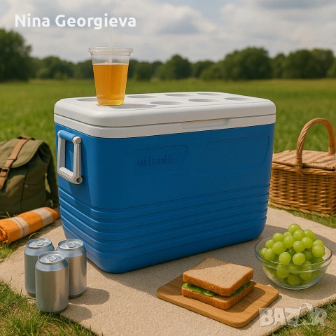 Хладилна кутия Atlantic 60L, пасивна, синя, с поставки за чаши
