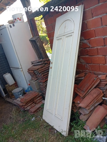 Продавам 2броя дървени врата-45евро