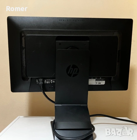 Монитор HP EliteDisplay E221c с вградени високоговорители, микрофон, камера, снимка 2 - Монитори - 55289956