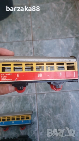 Старо влакче с 2 вагона Вагони, снимка 4 - Колекции - 54278651