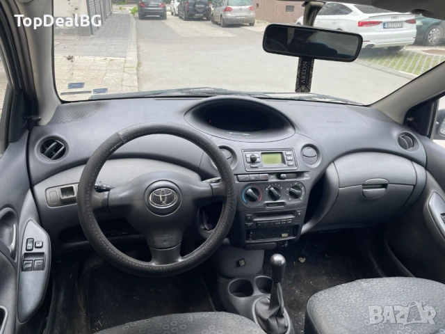 Toyota Yaris 1.3 benzin , снимка 2 - Автомобили и джипове - 54292539