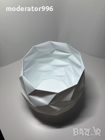 Декоративна пластмасова ваза, снимка 3 - Декорация за дома - 54304379