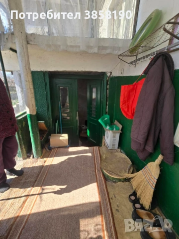 Продава се имот в с. Староселци, обл. Плевен – 1 декар двор, две къщи, лятна кухня, снимка 15 - Къщи - 54123160