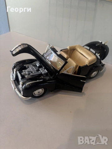 Метална количка 1:18 BMW 502 