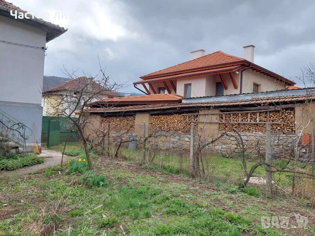 Къща с двор и гараж с.Марица от собственик , снимка 3 - Къщи - 54224111