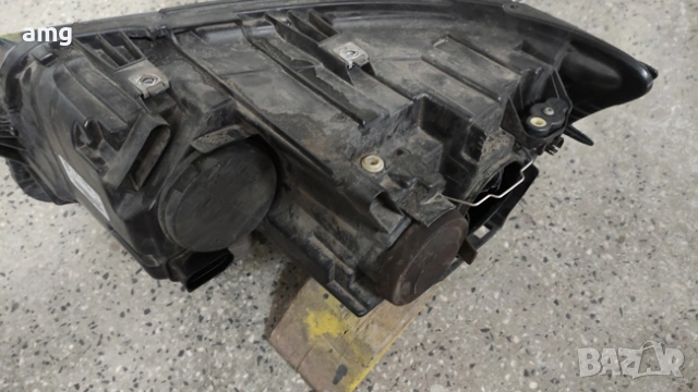 Десен фар за Фолксваген VW Т6 Мултиван / Каравеле, снимка 4 - Части - 54133692