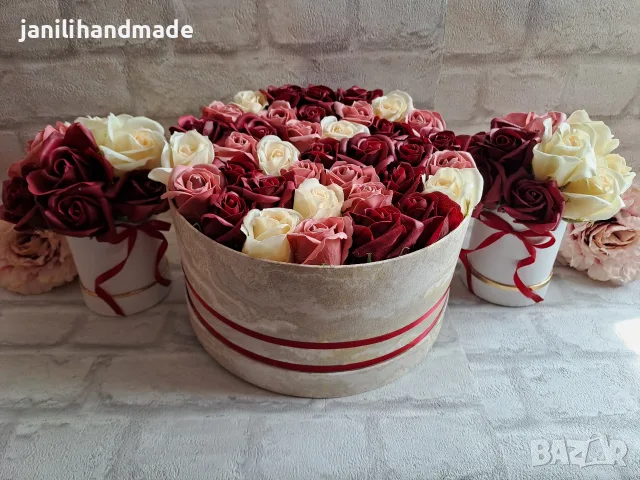 Луксозна кутия с рози, подарък, жена, рожден ден