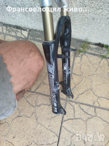 26 цола въздушна вилка за велосипед колело marzocchi , снимка 2 - Части за велосипеди - 54903463