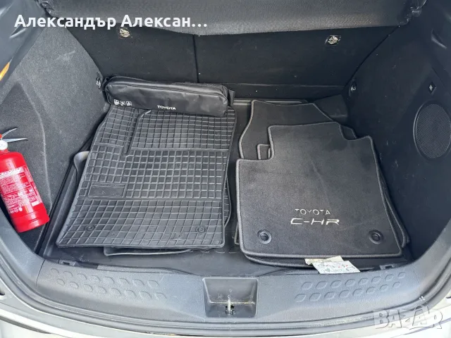 Toyota C-HR 1.8 Hybrid| 1-ви собственик| Купена в БГ| Пълна История, снимка 14 - Автомобили и джипове - 55659063