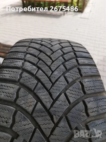 Продавам зимни гуми BRIDGESTONE BLIZZAK LM005 215/60/16 DOT 2422, снимка 3 - Гуми и джанти - 55329387