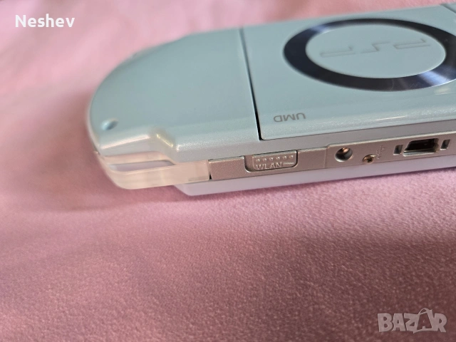 PSP 2000 felicia blue rare Japan, снимка 4 - PlayStation конзоли - 54033818