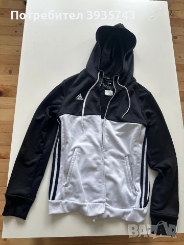 Adidas суичер оригинален 