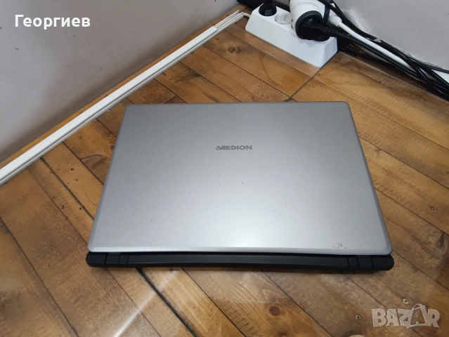 Лаптоп Medion Akoya E6429 / 15,6", снимка 9 - Лаптопи за работа - 55056876